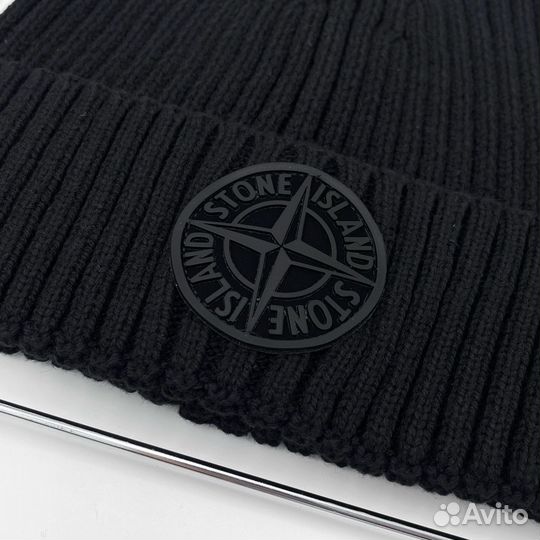 Мужская зимняя шапка stone island