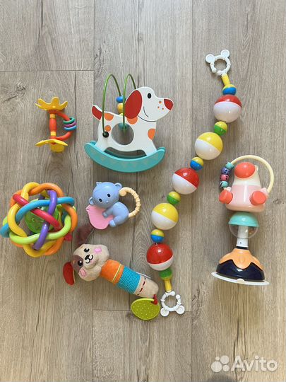 Игрушки для малышей 0+ и 6+