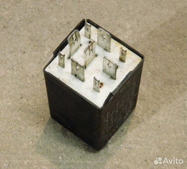 Реле стартера 175 VW Jetta 3 / Golf 4