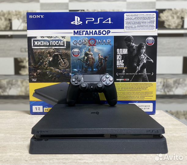 Sony PS4 Slim 1Tb (Cuh-2208B) в отличном состоянии