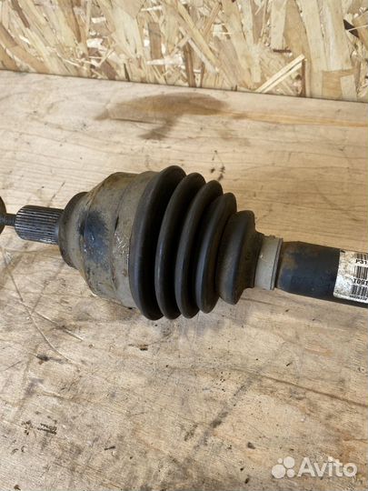 Полуось(привод) передний левый Volvo V50/S40