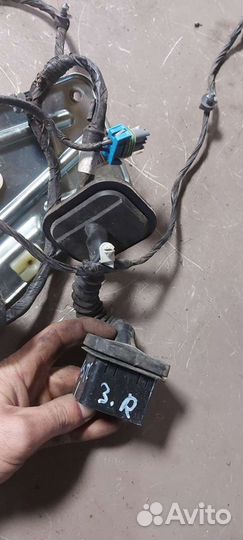 Проводка двери задняя на Cadillac CTS