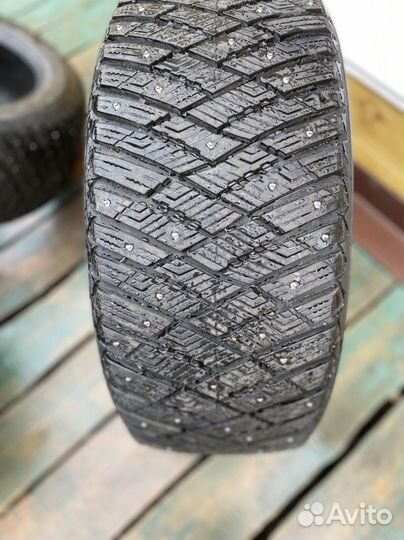 Goodyear Ultra Grip Ice Arctic 2 245/45 R18 100T