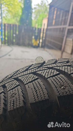 Laufenn I Fit Ice LW 71 265/70 R16