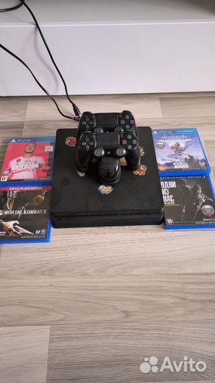 Игровая приставка ps4