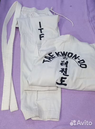 Форма для тхэквандо (добог)