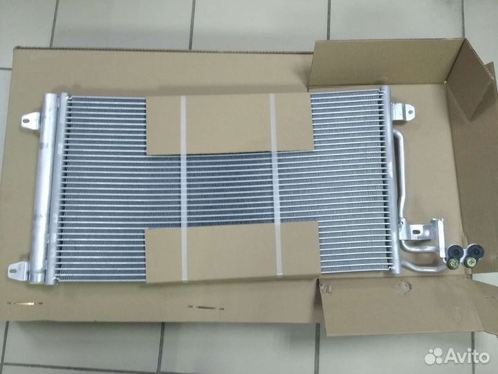 Радиатор кондиционера Шкода Фабия Фольцваген Поло