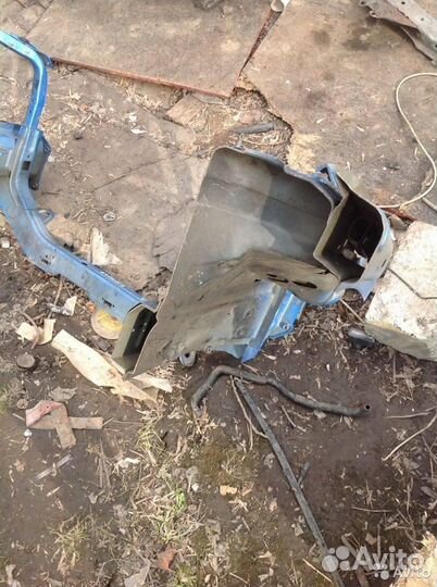 Балка под радиатор Dodge Caliber (2006-2011)