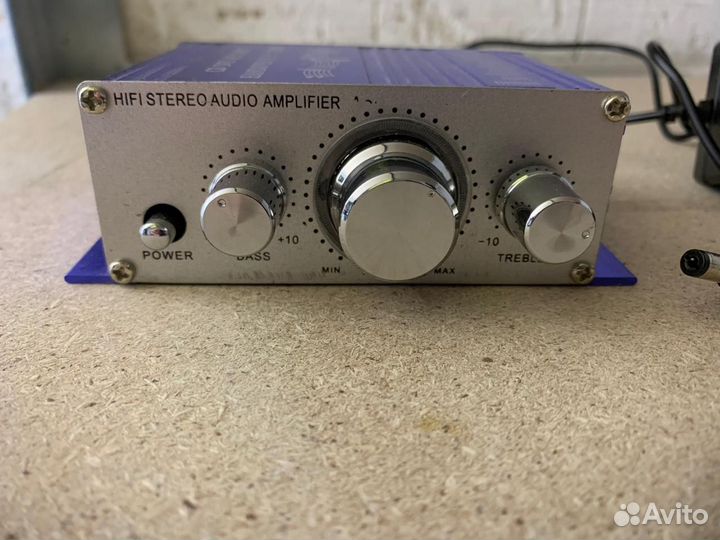 Музыкальный проигрыватель