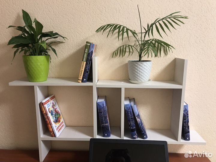 Полка настенная новая