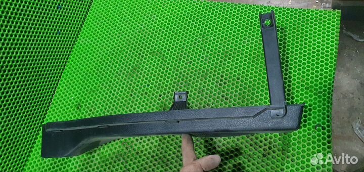 Накладка динамика правая Chery Very Bonus A13