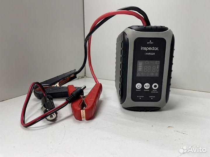 Пуско-зарядное устройство для автомобиля inspector