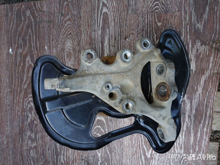 Цапфа для Mercedes Benz W204 2007-2015