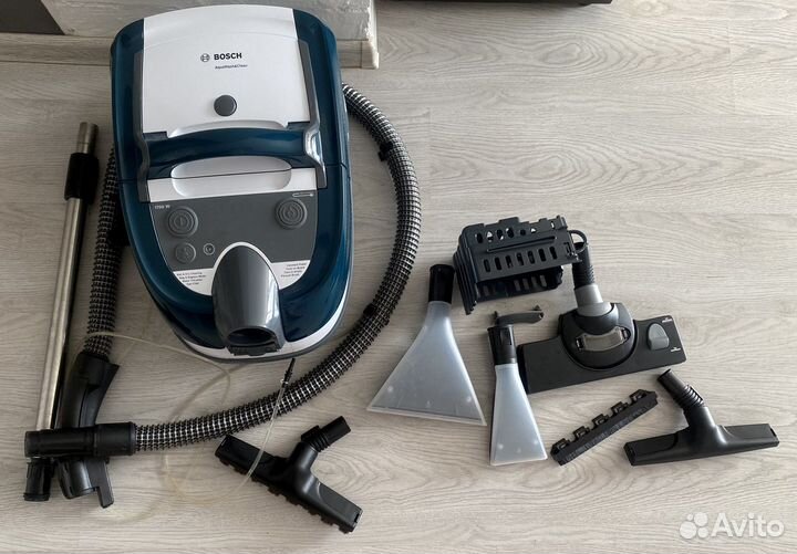 Моющий пылесос Bosch Serie 4