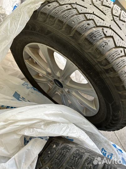 Диски с зимней резиной на ford