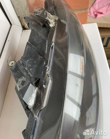 Фары на volkswagen polo sedan