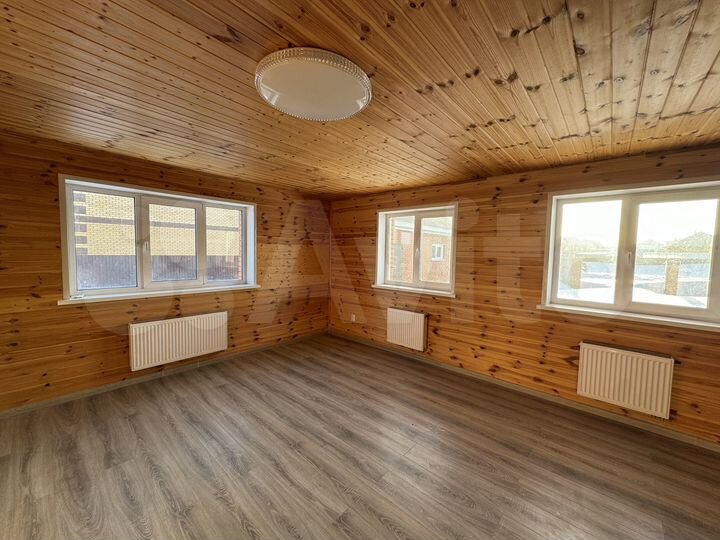 Дом 92 м² на участке 11 сот.