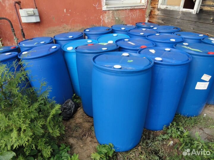Бочки пластиковые б/у, 227 литров