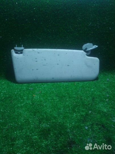 Козырек солнцезащитный левый Skoda Octavia A5 caxa