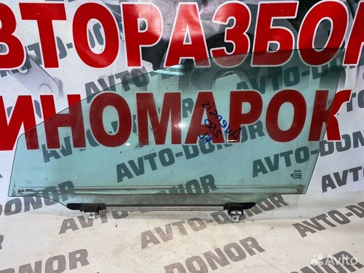 Стекло боковое Toyota Avensis T250 2003-2006