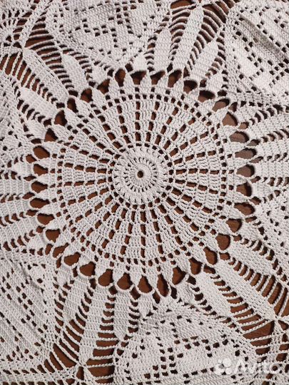 Салфетка «Белые розы»