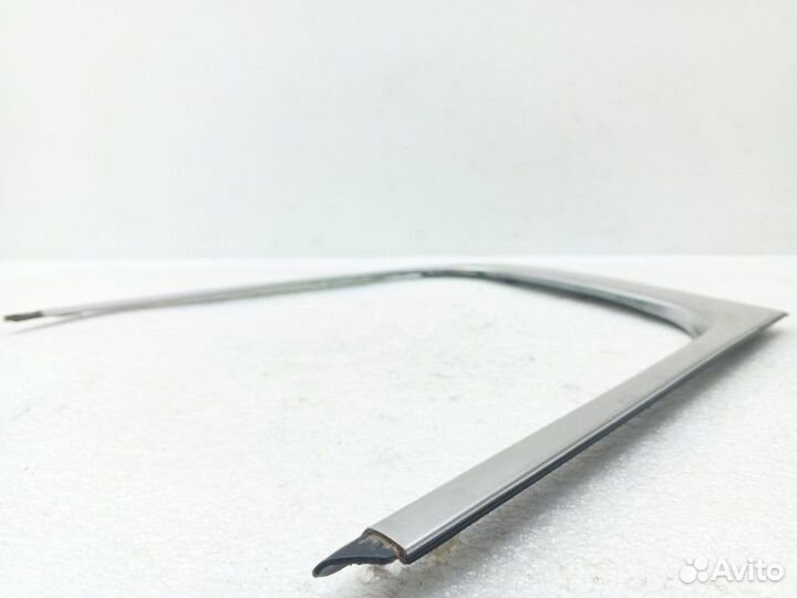 Молдинг стекла задний левый Kia Sportage 4 QL 2.0D