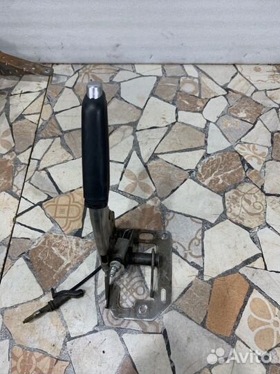 Ручник Ford Focus хэтчбэк 1.6 hwdb (100 Л.С) 2007