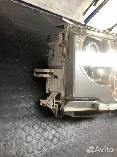 Фары передние Land Rover Range Rover 3