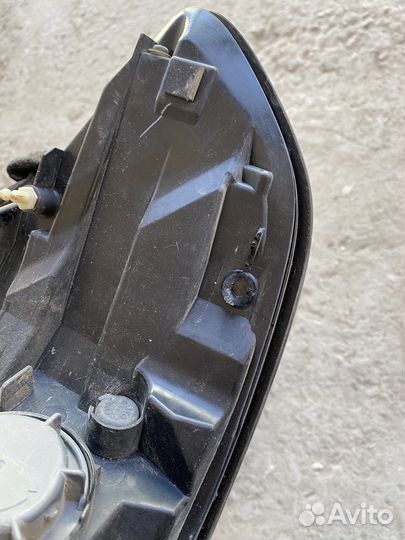 Задний правый фонарь Нисан Патрол