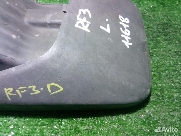 Брызговик honda RF3,RF4,RF5,RF6,RF7,RF8 stepwgn