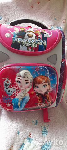 Портфель школьный новый