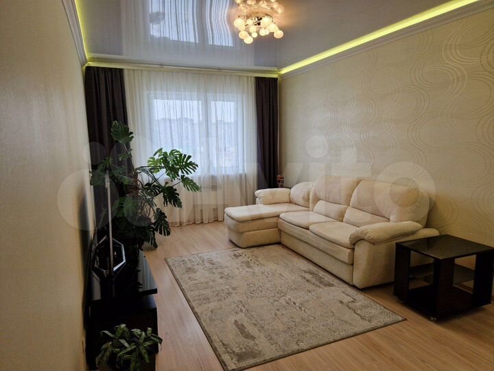 2-к. квартира, 72,2 м², 8/17 эт.