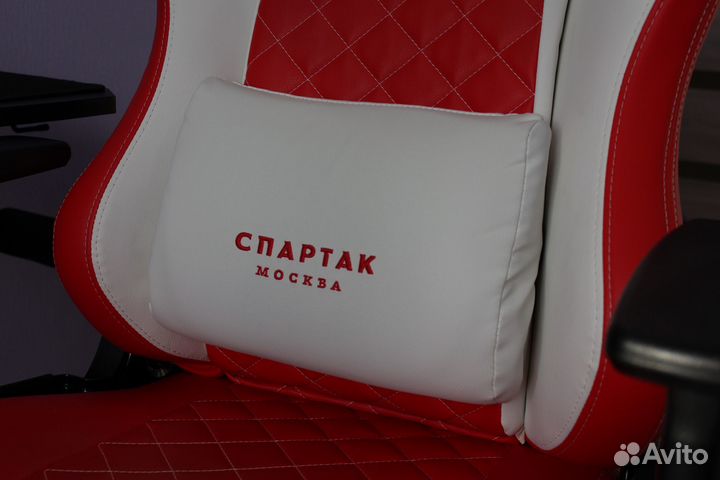 Игровое компьютерное кресло Zone 51 на мультиблоке