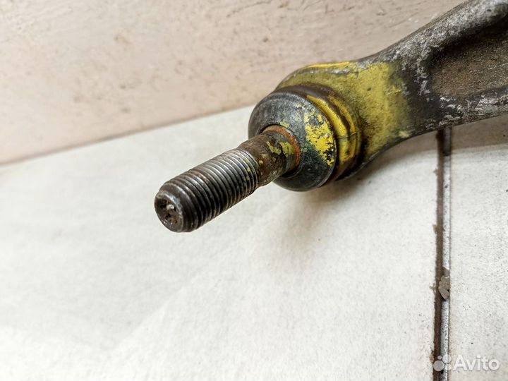 Рычаг задний поперечный левый