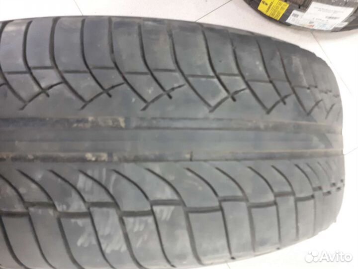 Michelin Defender 225/55 R18 27L