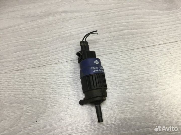 Моторчик омывателя фар Nissan Navara 2.5 2008