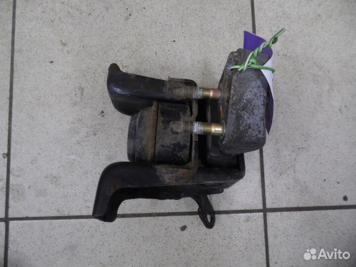 Опора двигателя правая Toyota Corolla E12 2001-200