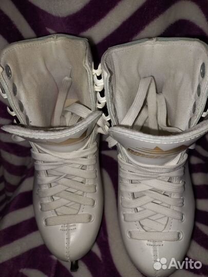 Продам профессиональные коньки