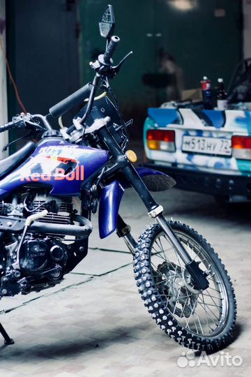 Эндуро-мотоцикл с птс