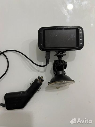 Продаю Видеорегистратор intego VX-265S