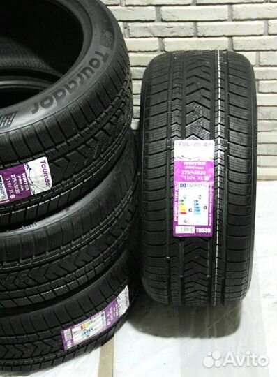 Tourador Winter Pro TSU1 275/45 R20
