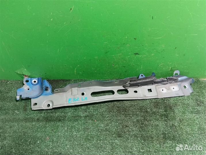 Кронштейн крыла левого переднего Renault Megane 2