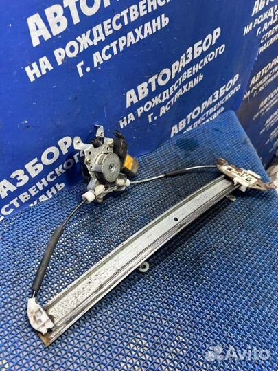 Задний левый стеклоподъёмник Nissan X-Trail T30