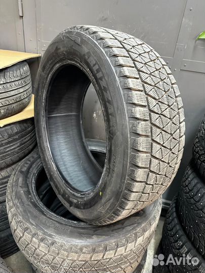 Bridgestone Blizzak DM-V2 245/55 R19 103T