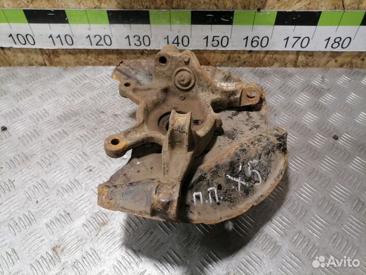 Кулак поворотный передний правый Bmw X5 e53 2000-2