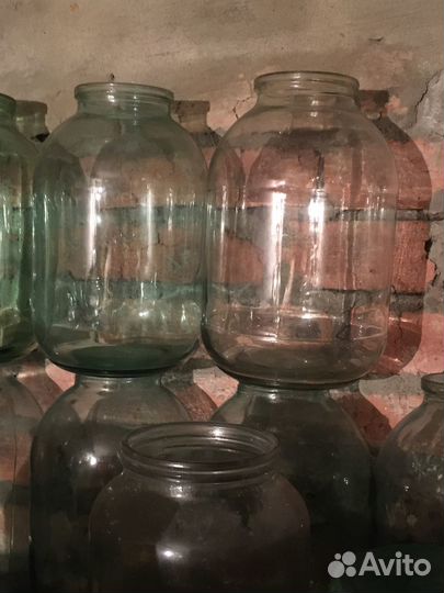 Продаю 3 литровые банки