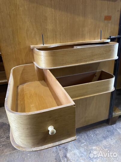 Швейная машинка Зингер