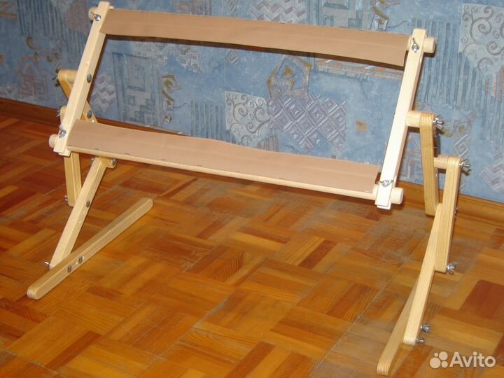 Диванный станок для вышивки