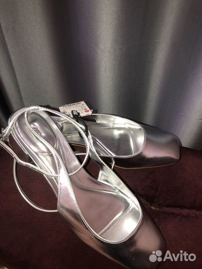 Блестящие балетки с ремешком Zara