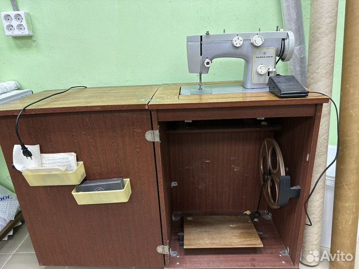 Швейная машина чайка 142м